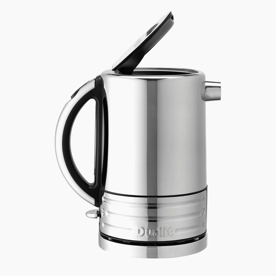 Kettle illuminated window showing water level indicators